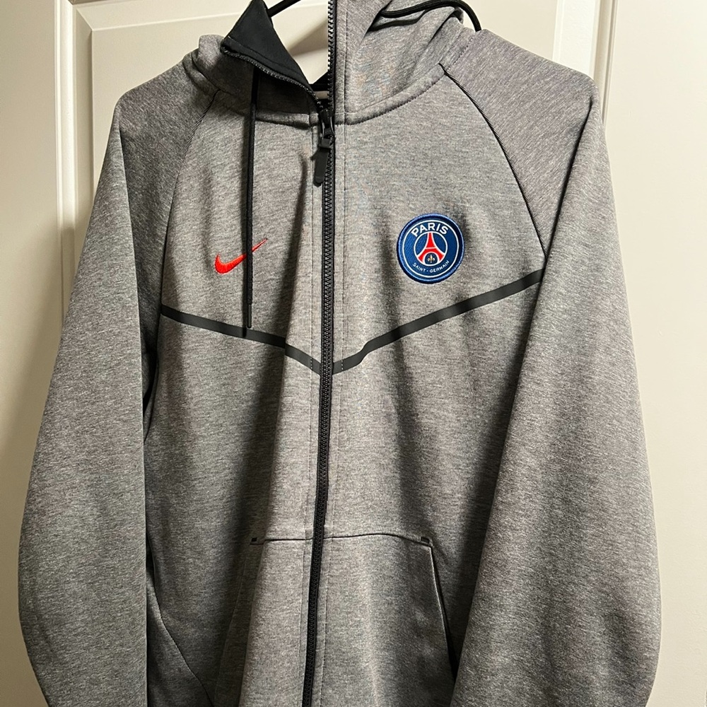 Nike Tech Fleece Paris St Germain size large